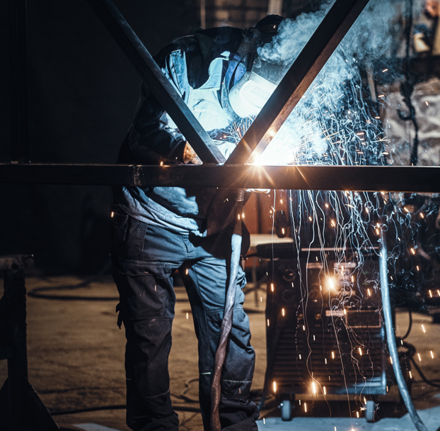 Stålsvejsning af ramme til havnefront